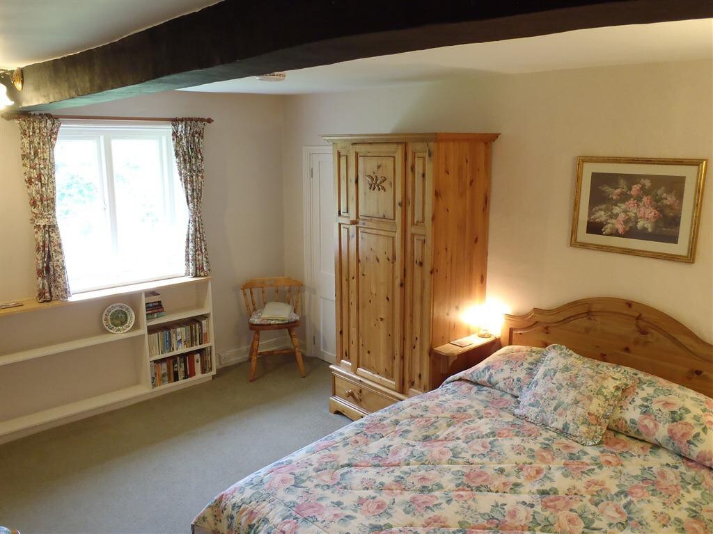 King Size Bed with Ensuite at Manor Farm