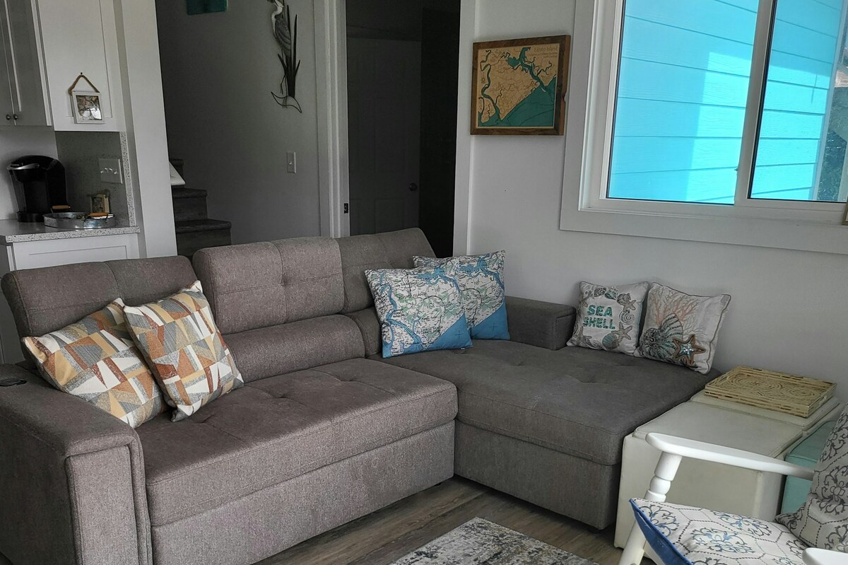 3BR Two-Story | Patio | W/D | Near Beach