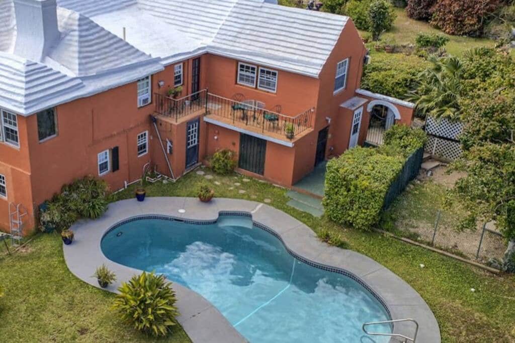 3 Bedroom Home with Pool In Great Location