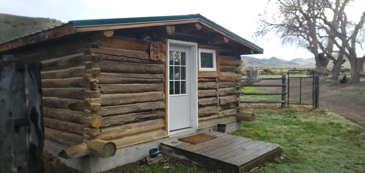 1897 Log Cabin on on the backside of Yellowstone