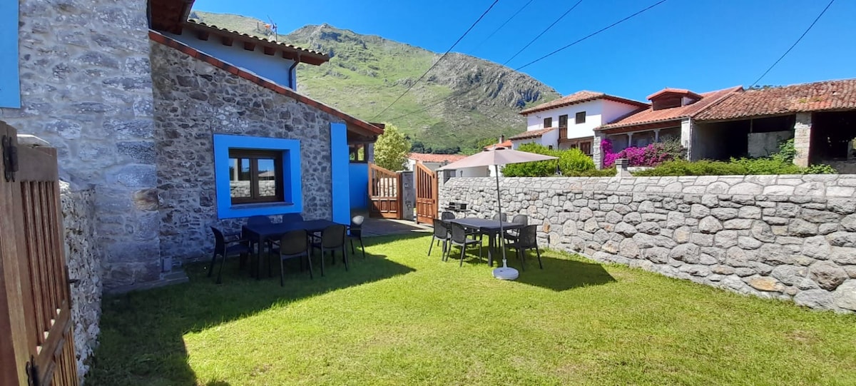 Casa para doce personas en Llanes