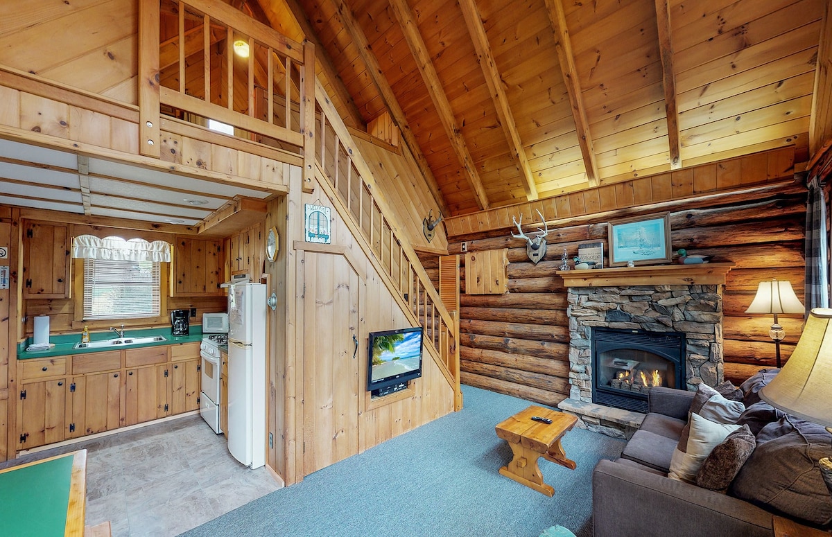 Oak Cabin at Rough Cut Lodge