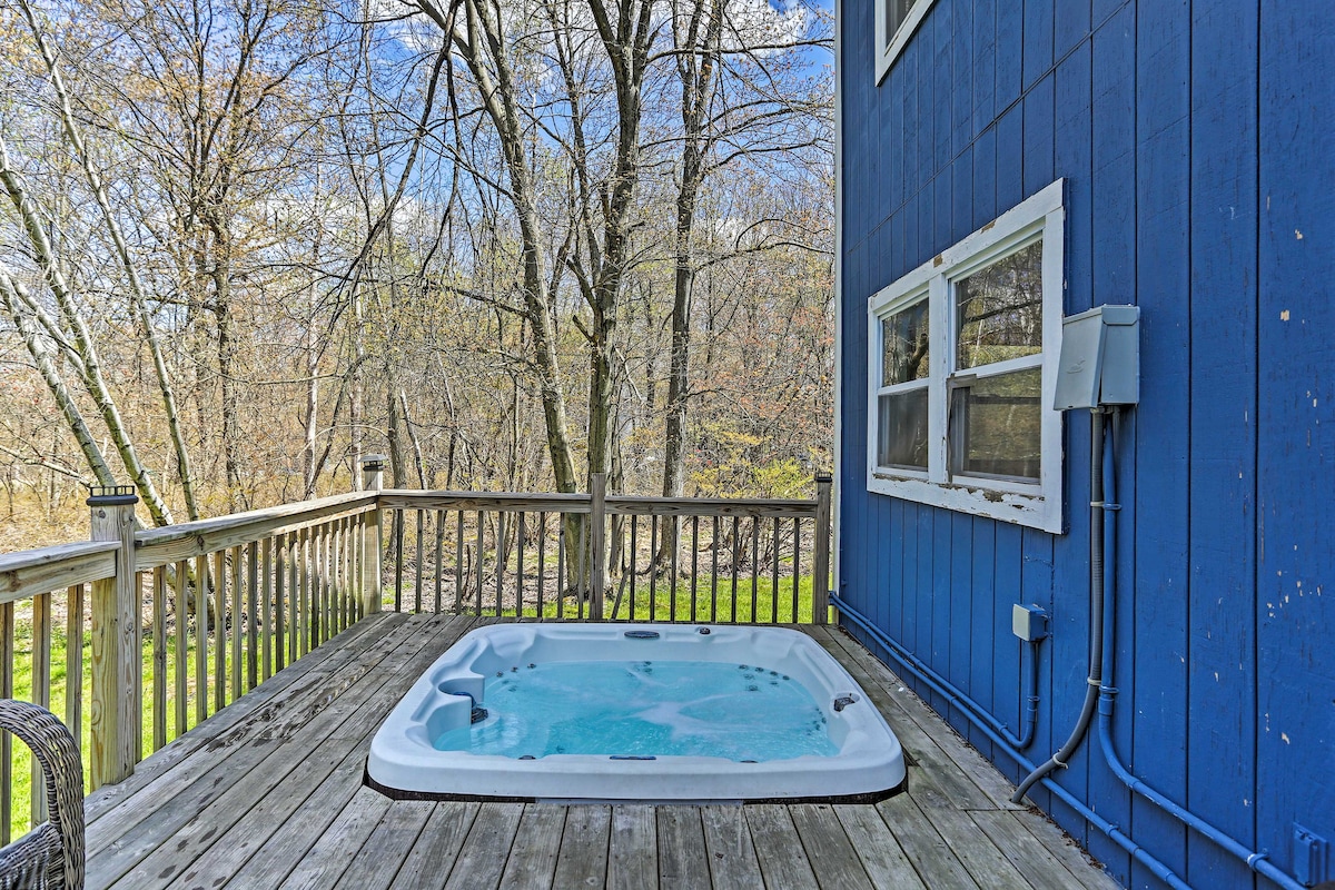 Peaceful Long Pond Home w/ Private Hot Tub!