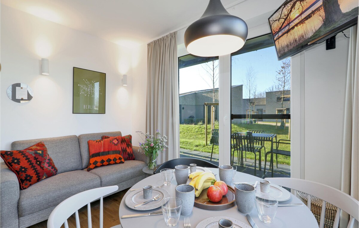 Beach front apartment with kitchen