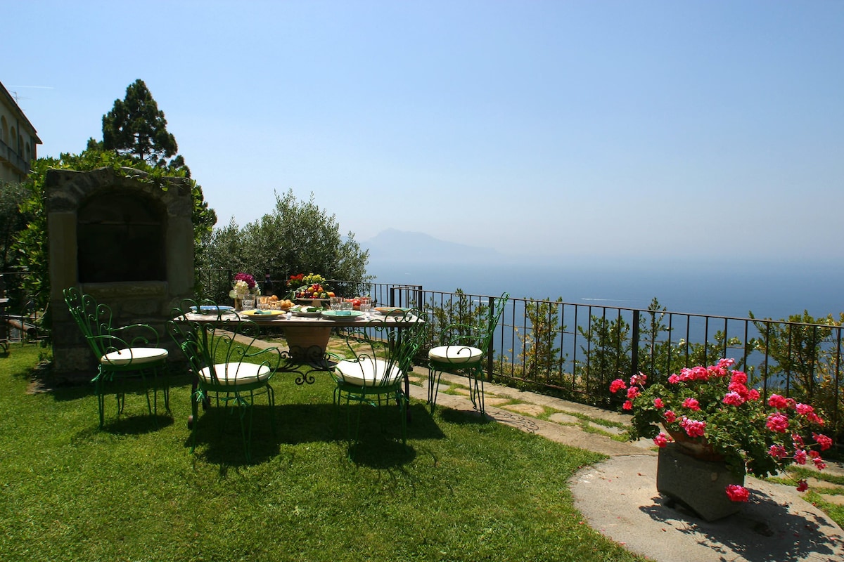 Villa Vista Splendissima, Amalfi Coast Stone Villa
