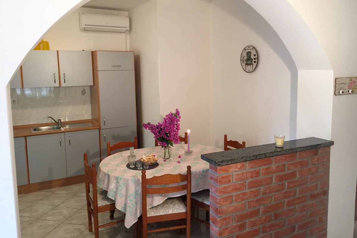 A-11450-a Two bedroom apartment with terrace