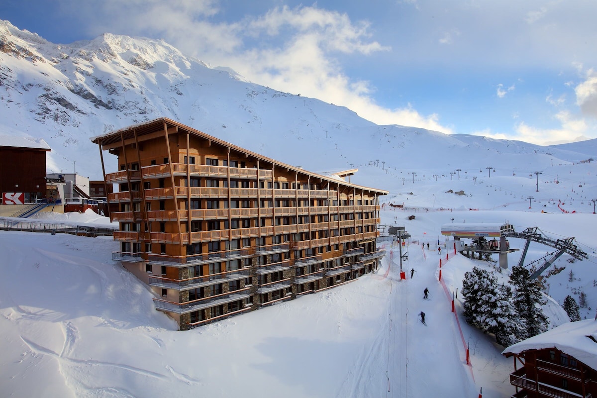 Accès piscine intérieure | Au pied des pistes