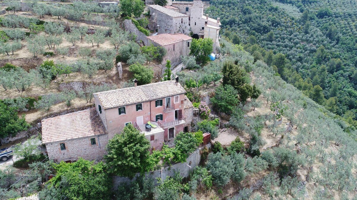 Villa Rurale Nei Pressi Del Castello Di Campello