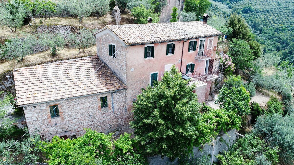 Villa Rurale Nei Pressi Del Castello Di Campello