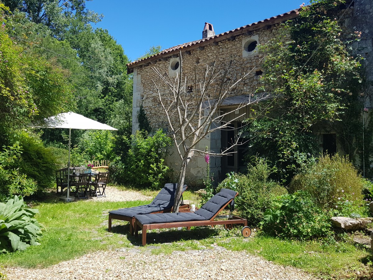 Romantic Mill Cottage 30 min from Bergerac, France