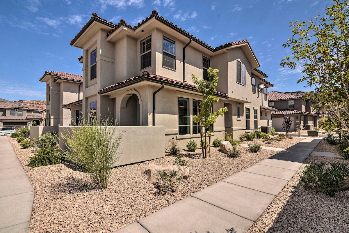 Chic Sun-Soaked Townhome: 42 Mi to Zion Nat’l Park