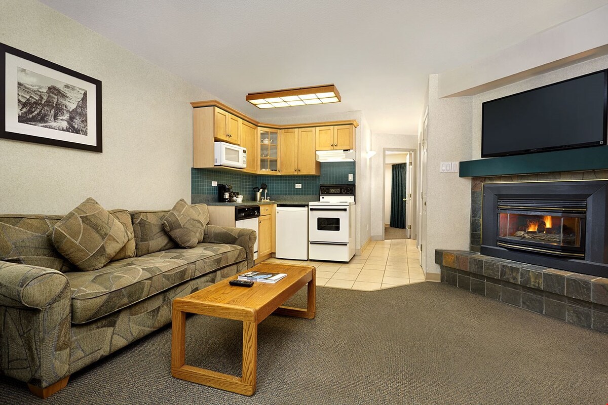 位于大路易斯湖（ Lake Louise ）位置的舒适乡村公寓！