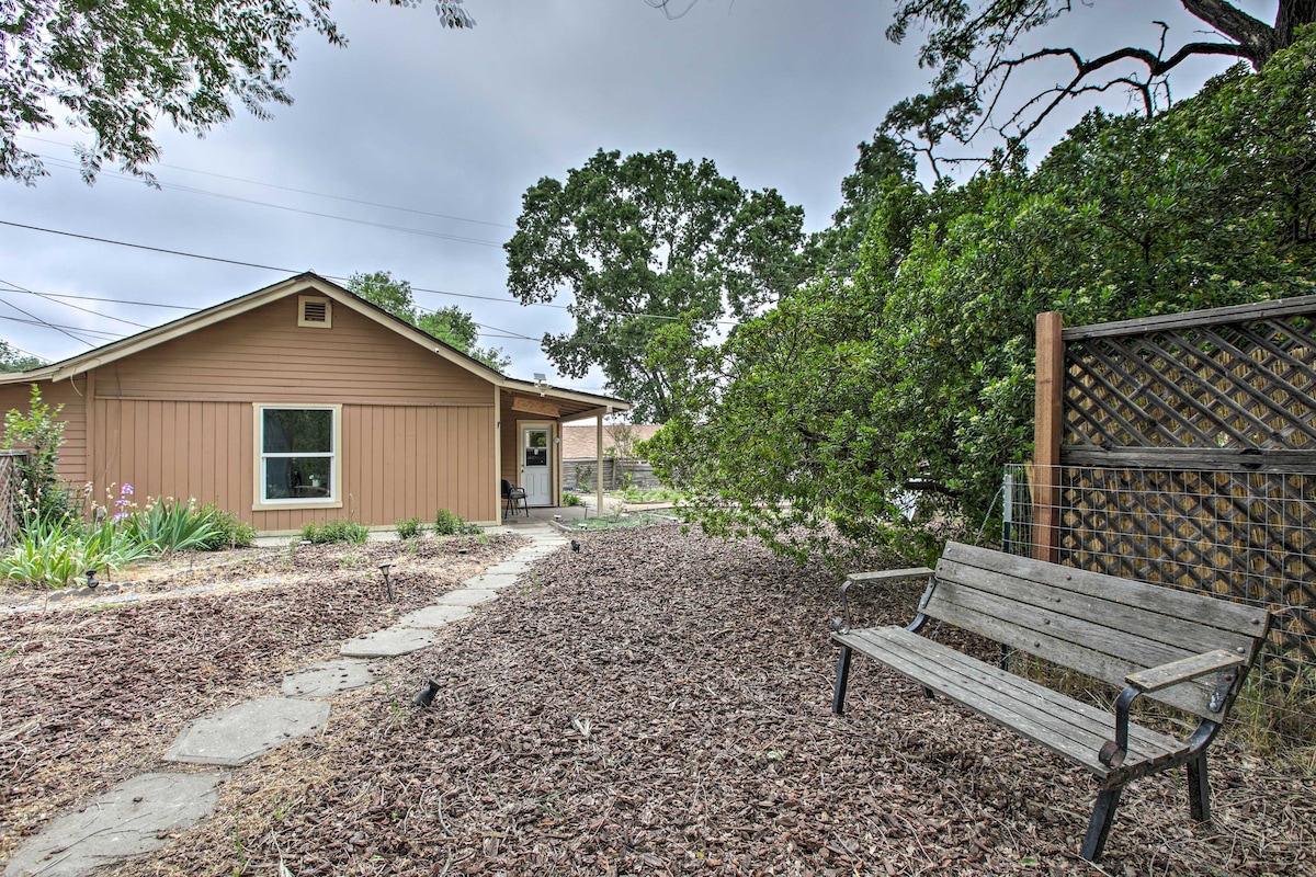 Cozy Abode w/ Patio, 16 Mi to San Luis Obispo