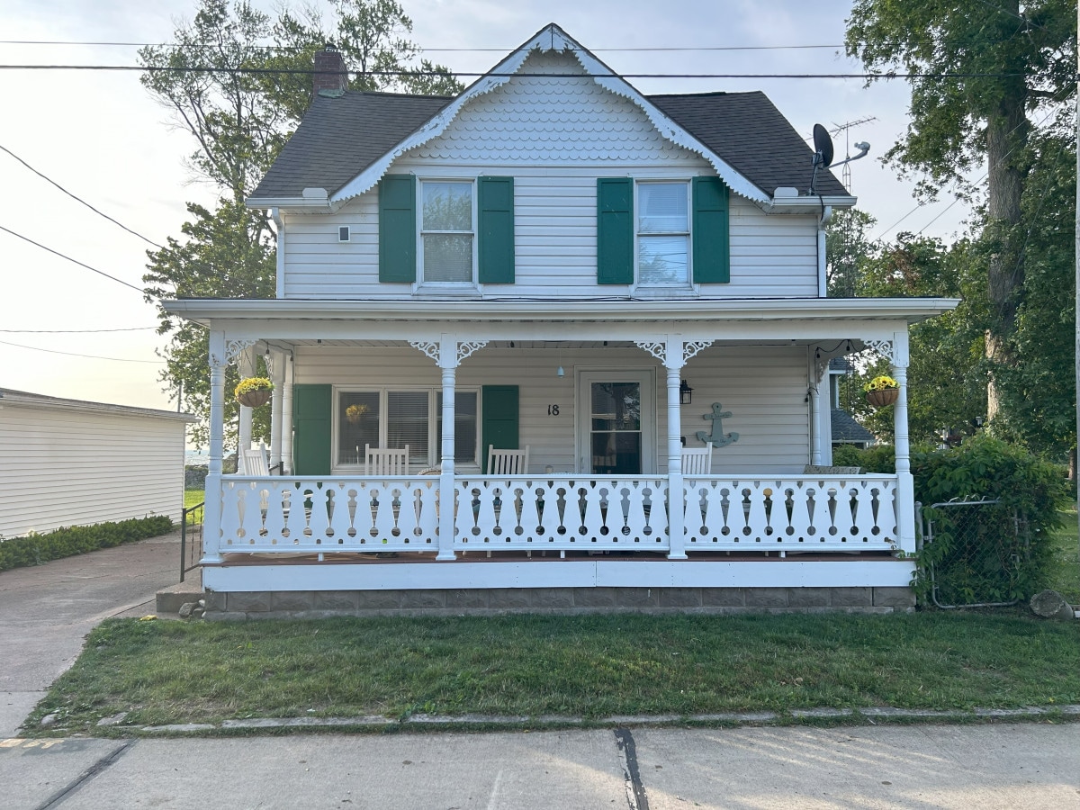 黑麦海滩湖景之家（ Lakeview House ）