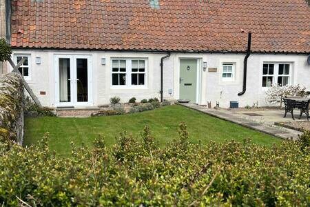 Rose Cottage, Bowsden