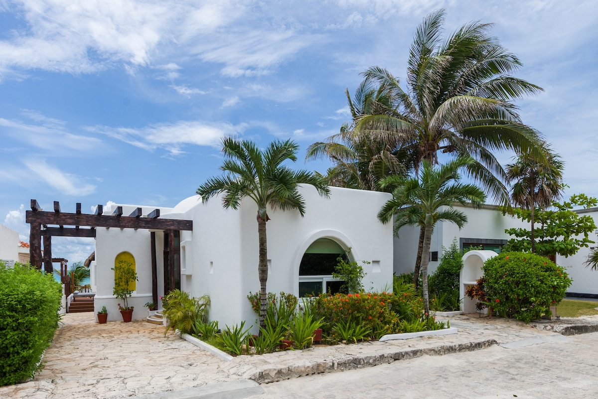 Beachfront House Playacar