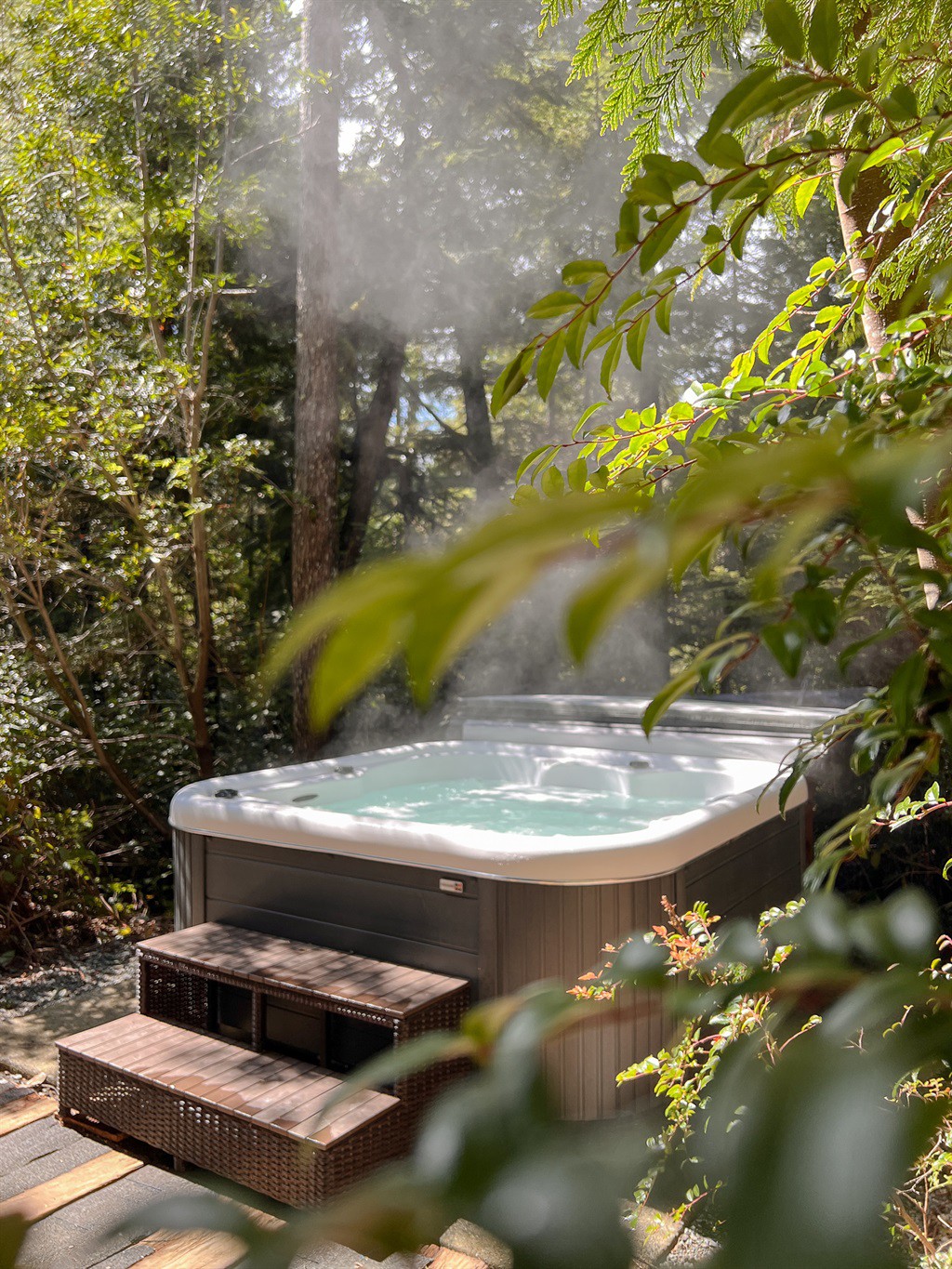 半月小屋：森林景观、私人热水浴缸
