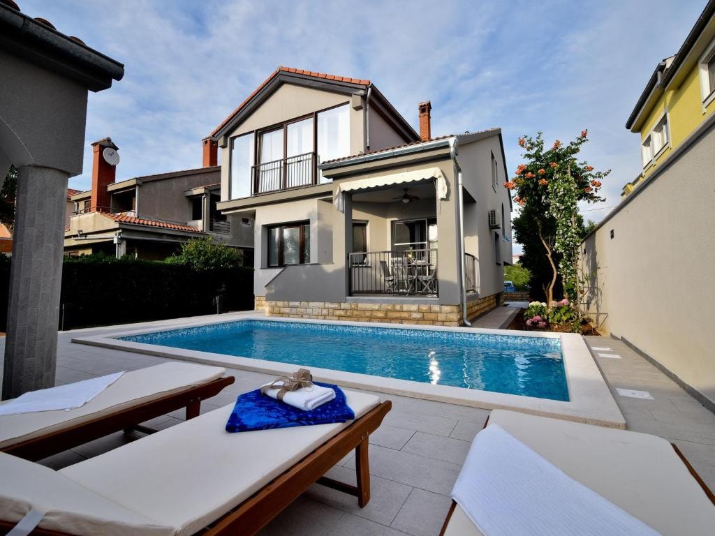 Villa Antea with pool & jacuzzi
