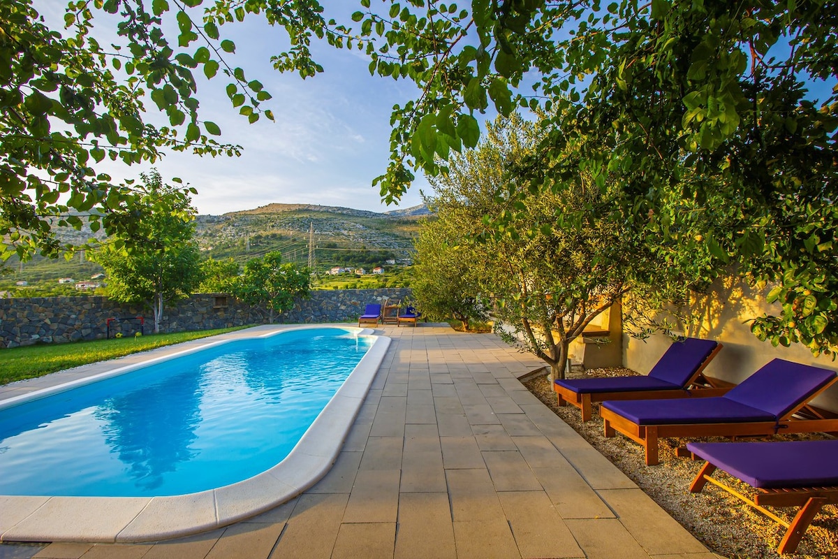 Villa Leandra near Omiš, private pool