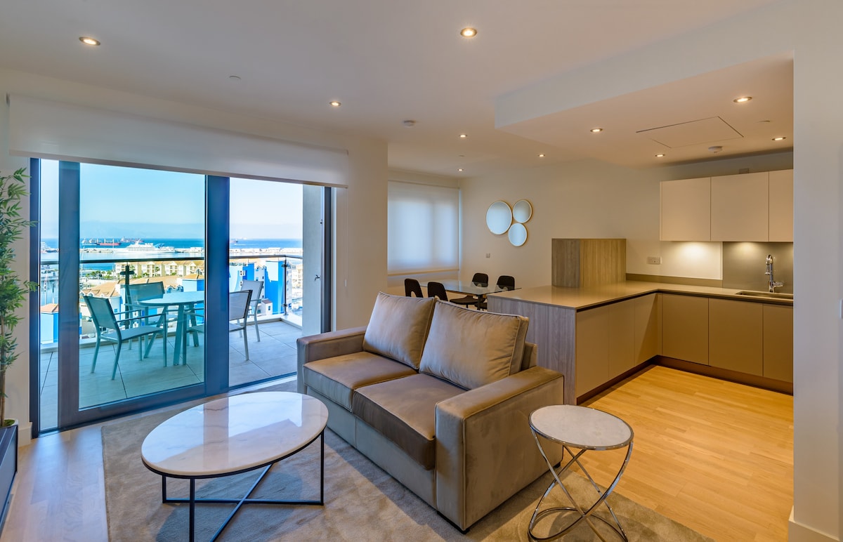 Luxury modern apartment with exceptional views