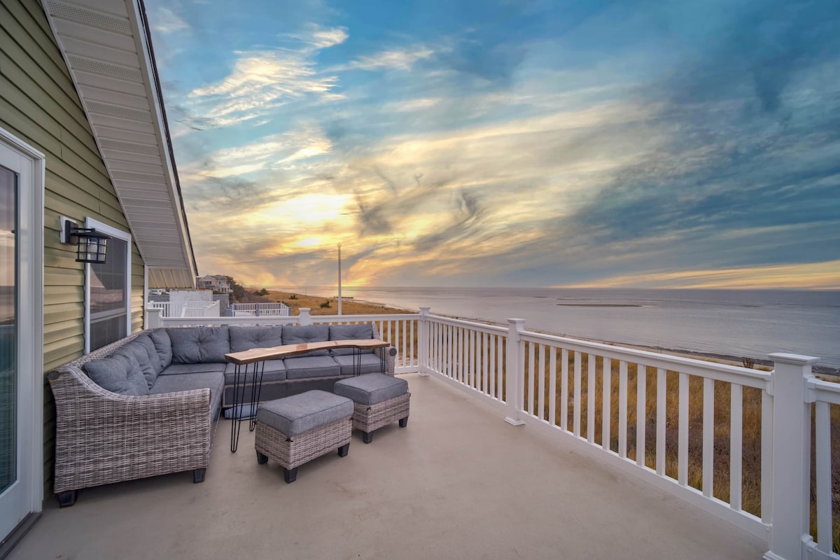 Windblown Bay House - Eco Friendly Waterfront House