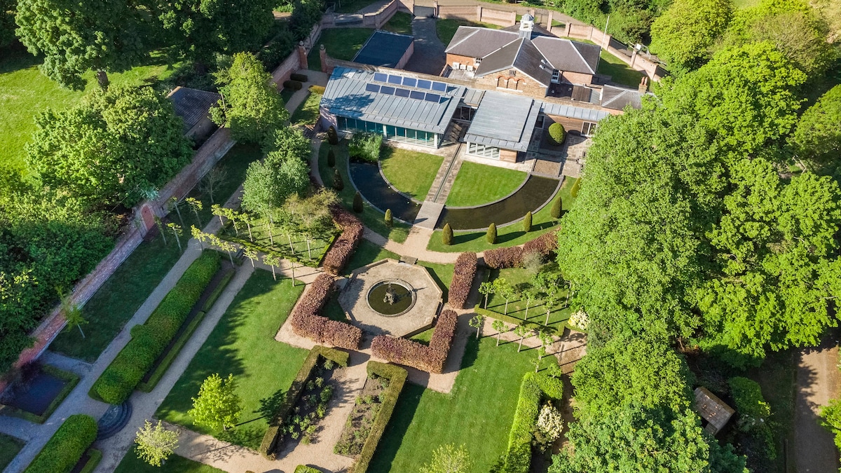 Luxury 10,000 Sq Ft 7-Bed Mansion with Indoor Pool