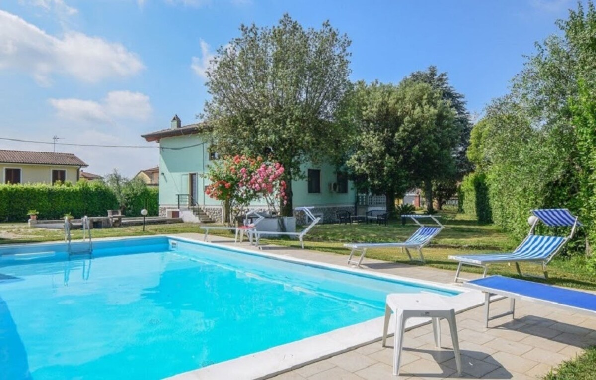 House w/private pool + garden, Exclusive VacaVilla