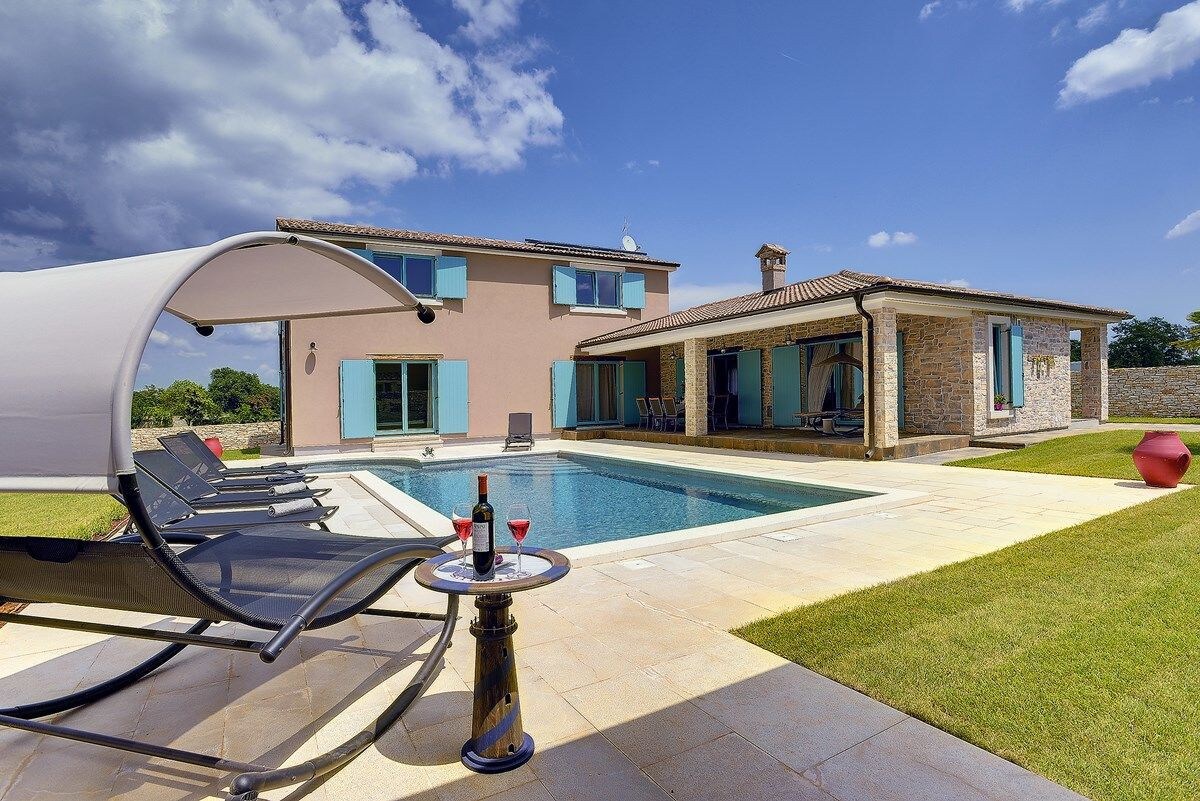 House Villa Desire （ 73934-K1 ）