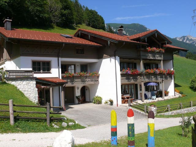 Schneizlreuth的民宿