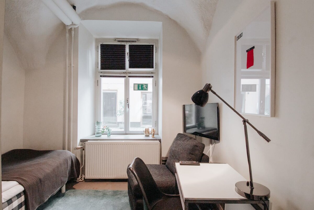 位于斯德哥尔摩市中心的漂亮单间公寓