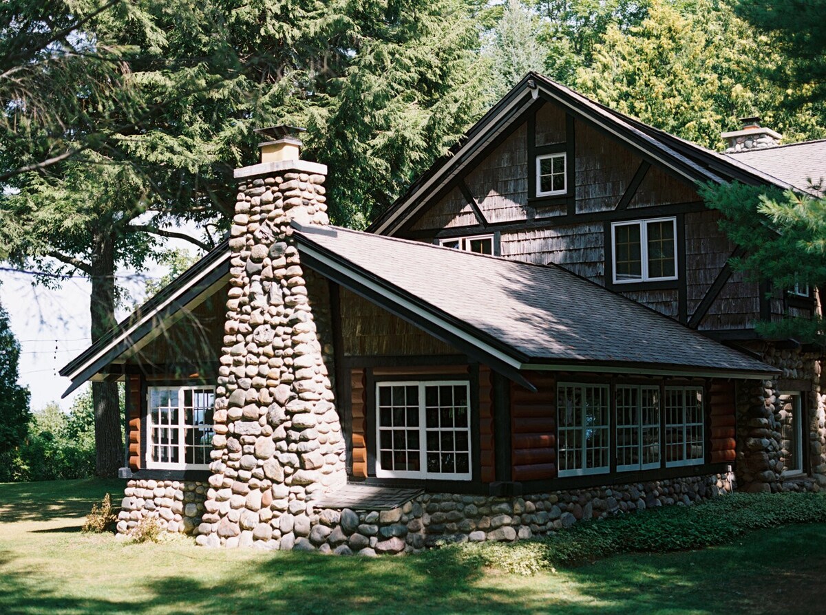 The Lodge at Blisswood Resort