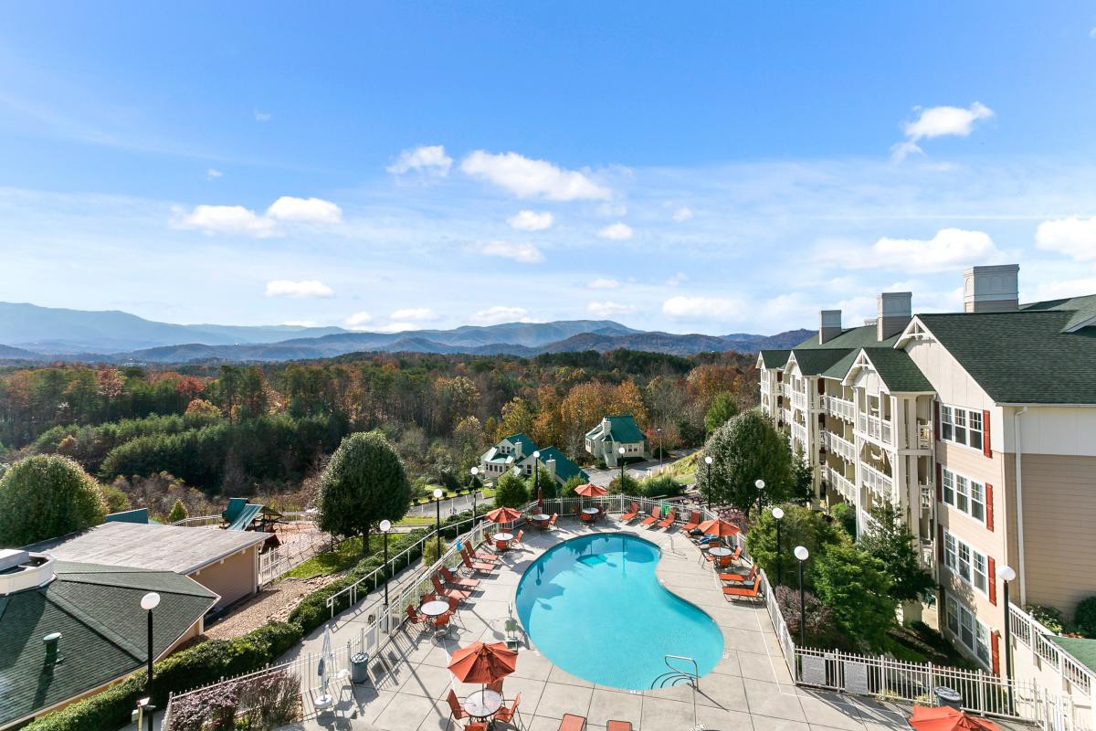 National Park Adventure! Onsite Pool, Parking