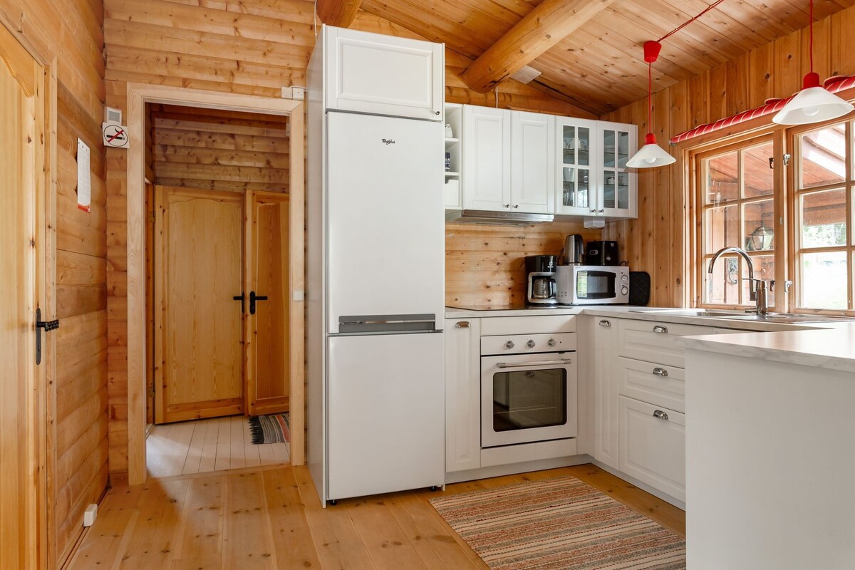 Modernly furnished cottage | SE02011