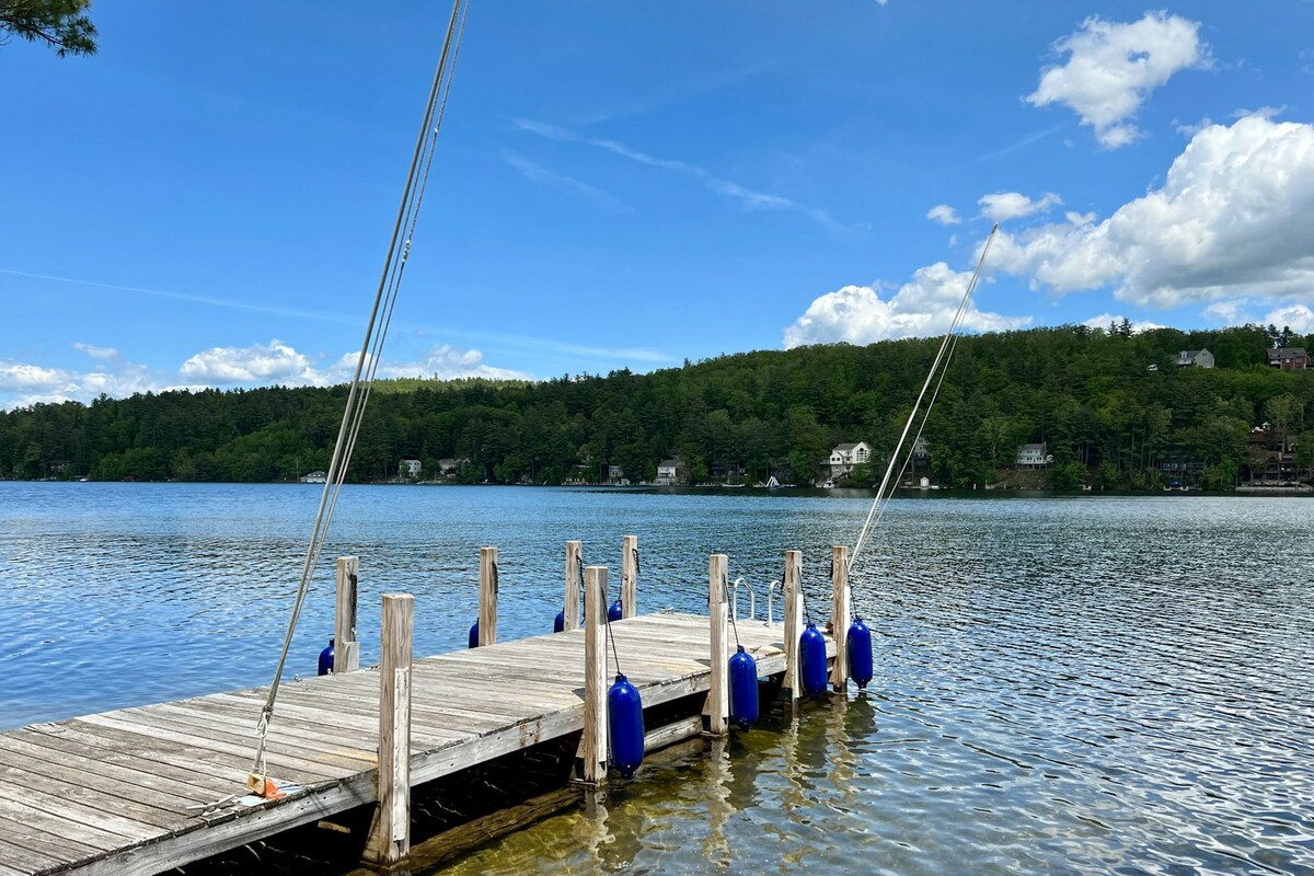 3BR lakefront home with deck, dock, & game room