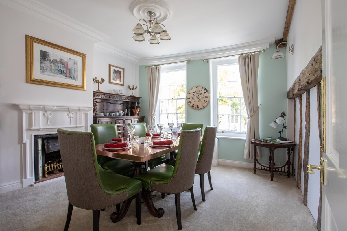 Luxury 1 bedroomed apartment - The Bright Suite