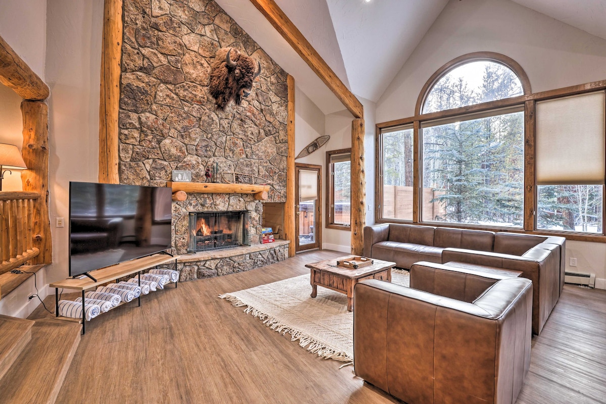 Mountain Cabin w/ Hot Tub, 1 Mi to Keystone Lifts!