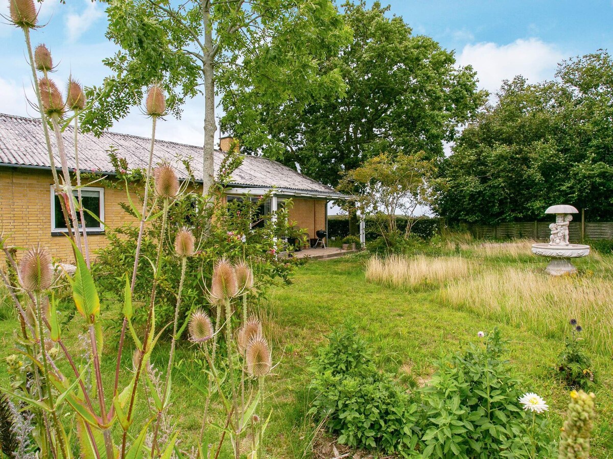 6 person holiday home in tranekær