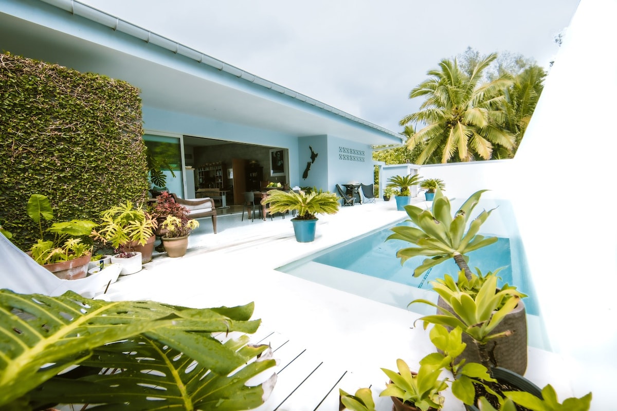 3 Bedroom Beachfront Pool Villa