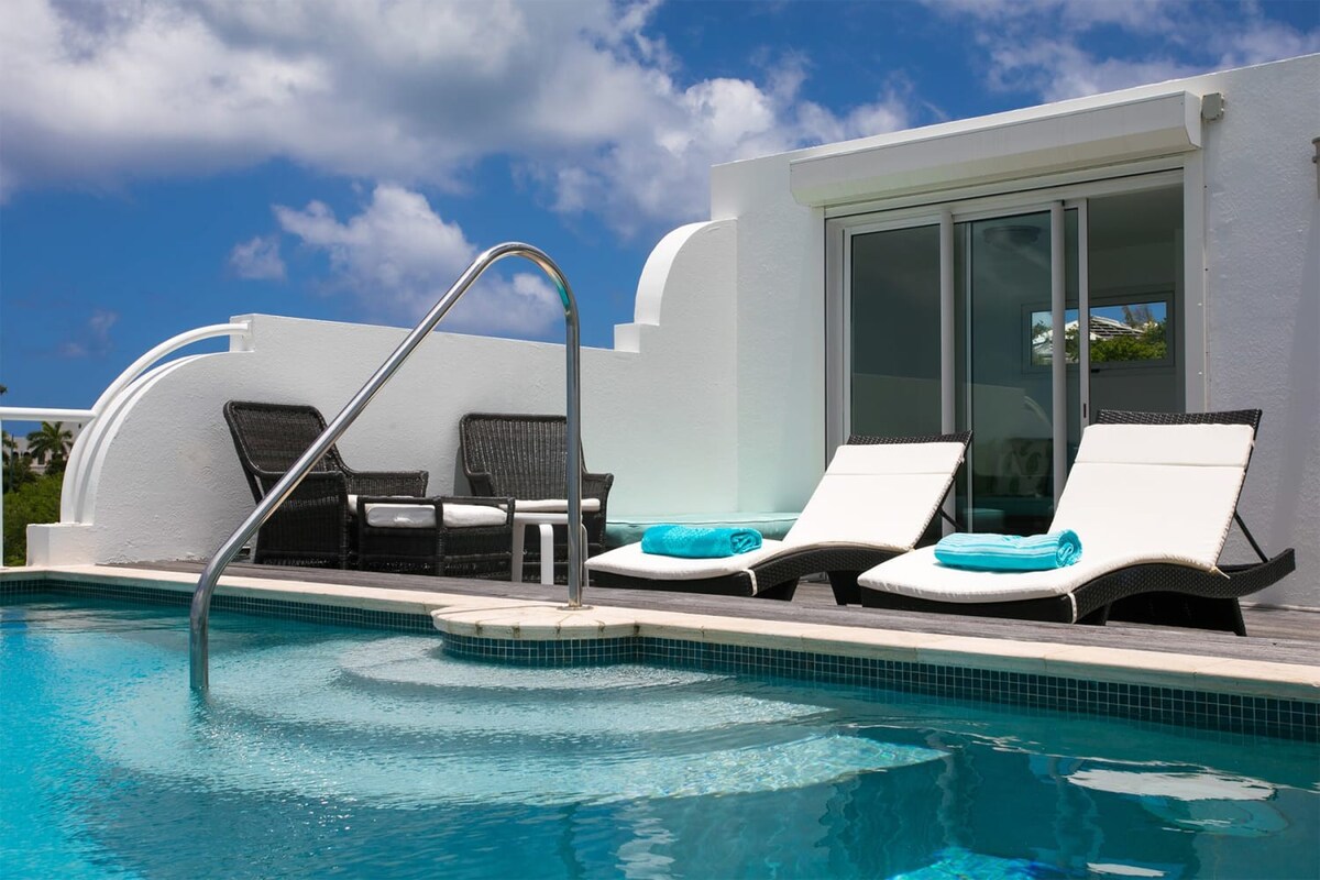 Blue Dove - Lovely Modern Villa with Private Pool