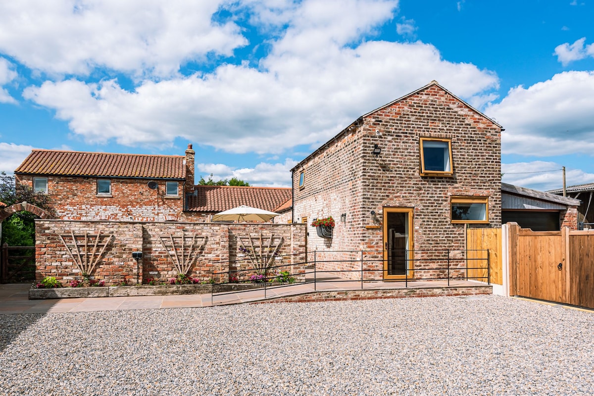 Brecks Farm - The Mill