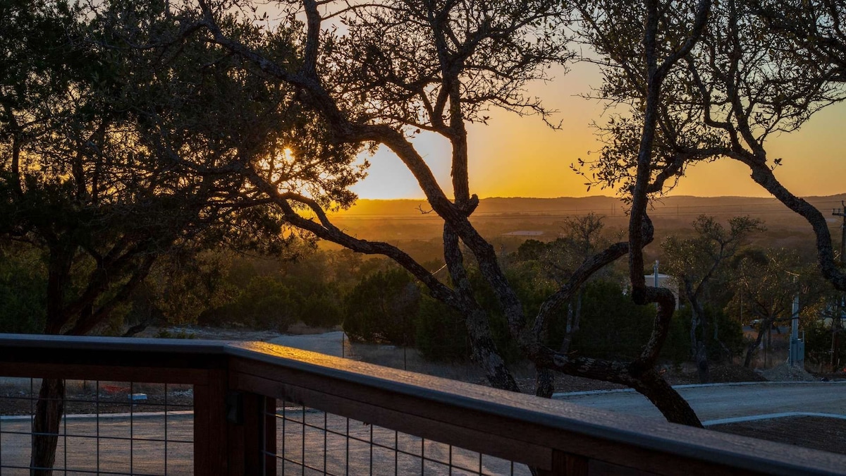 Magical Wimberley Stay! Views!  Hot Tub & Firepit!