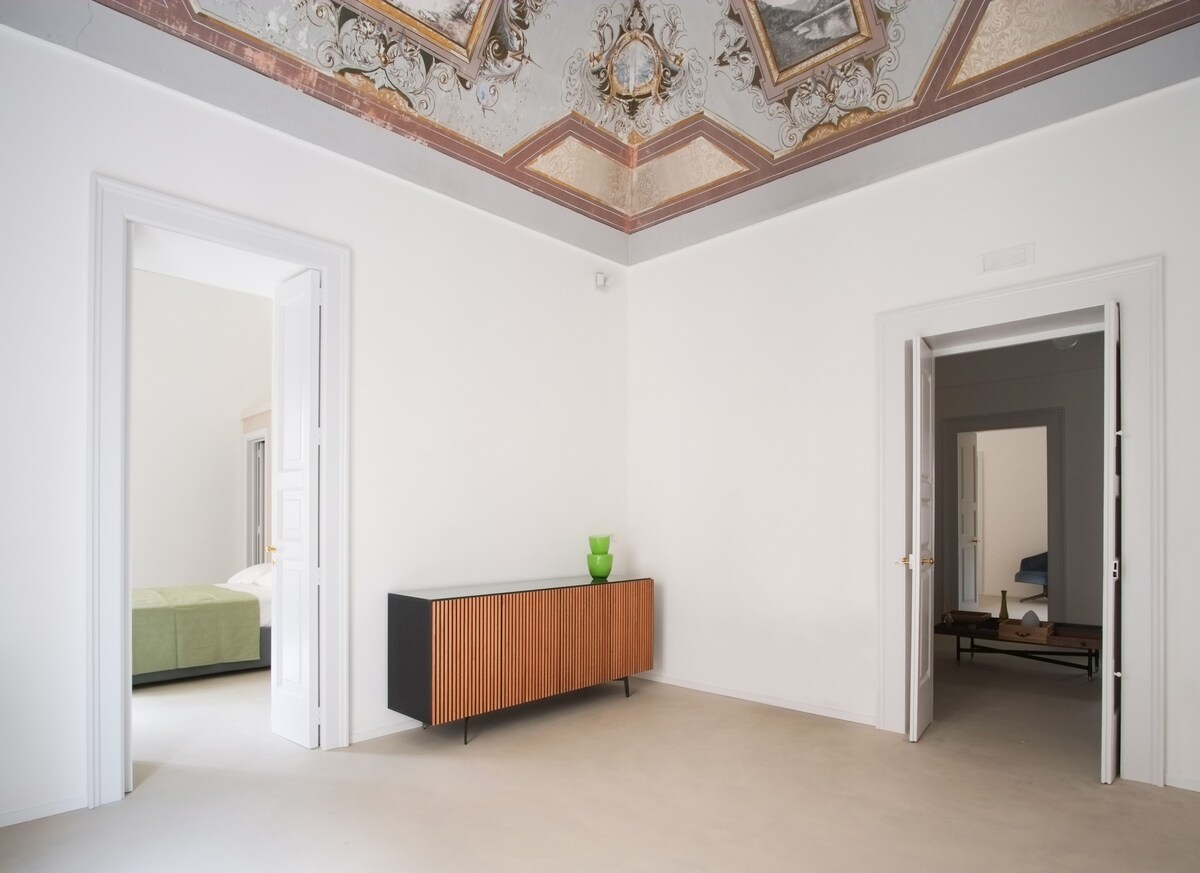 Palazzo Garibaldi - Luxury Suites (King Suite with balcony)