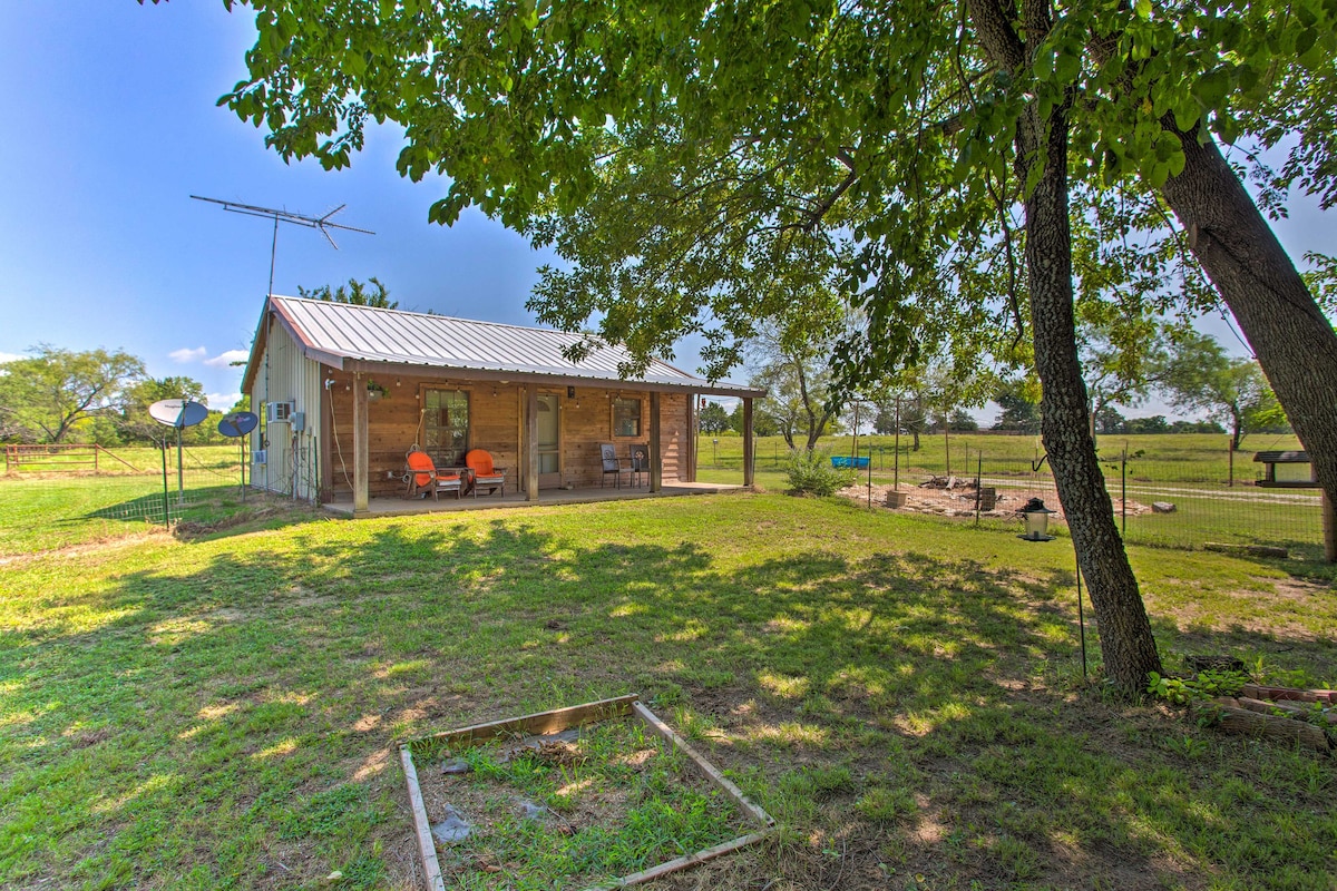 130英亩的德克萨斯小木屋：步行前往雷罗伯茨湖