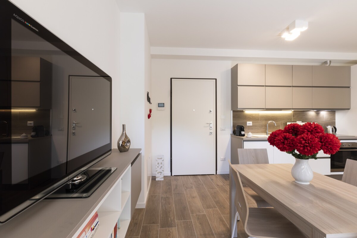 West Milan - Modern and Comfortable Apartment