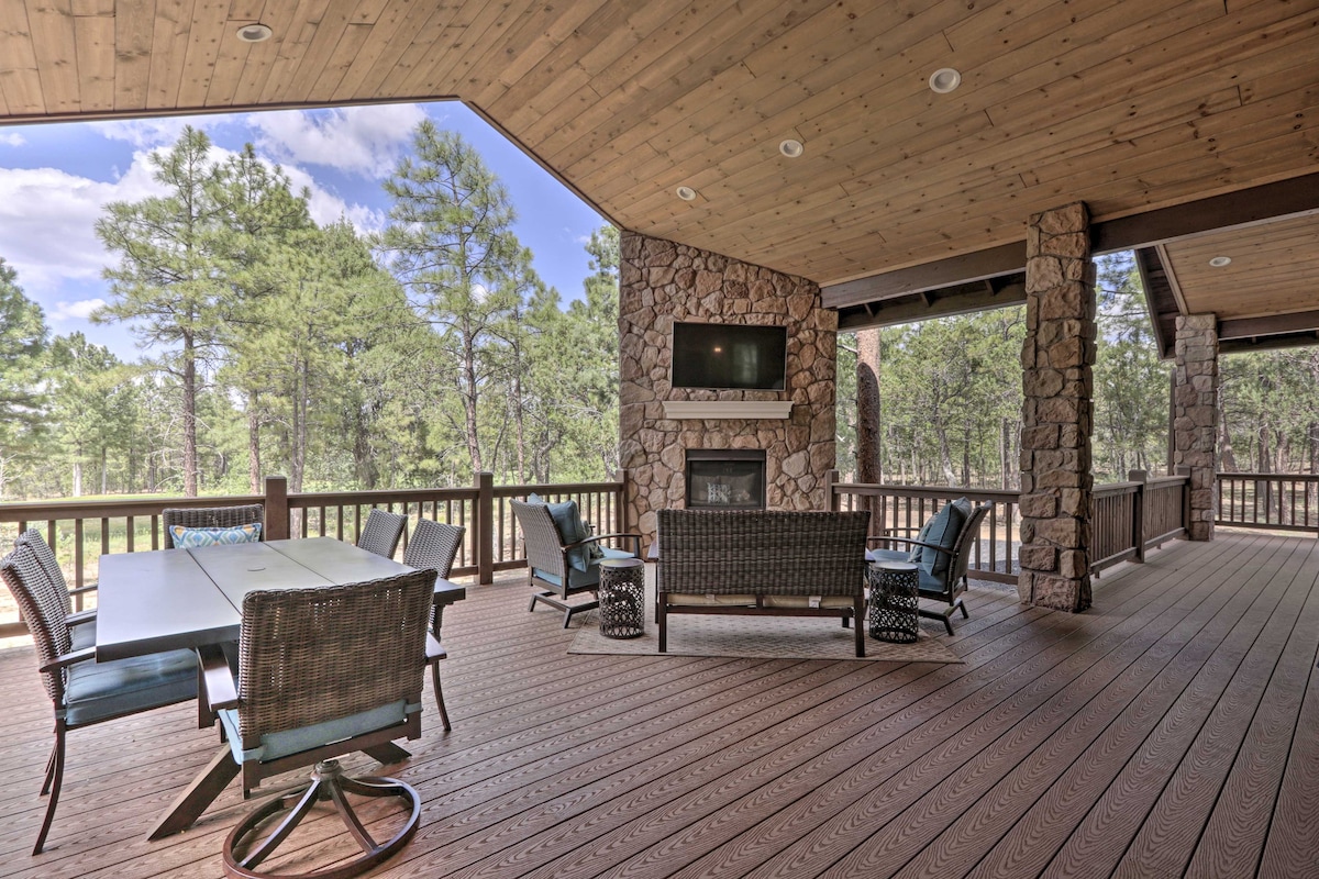 Stylish Show Low House w/ Expansive Deck!
