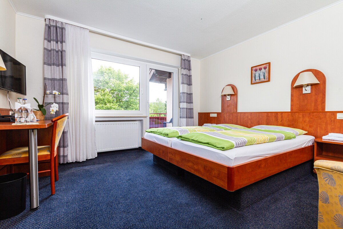 Dreibettzimmer mit Balkon im Landhotel Georgshof