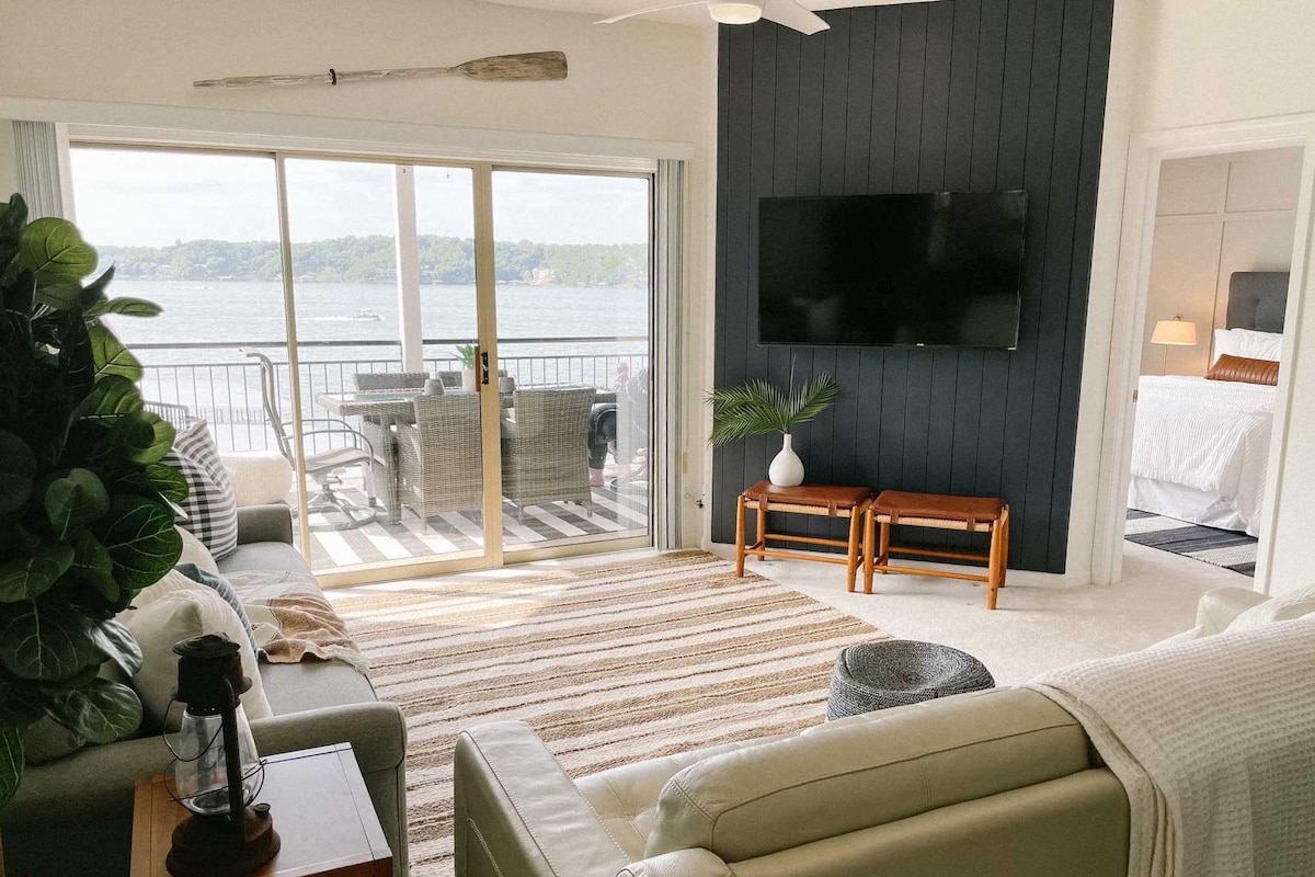 Waterfront Condo w/ 2 Pools + Boat Slip!