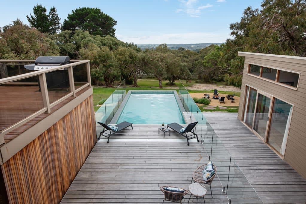 Long View at Red Hill, heated pool, pet friendly