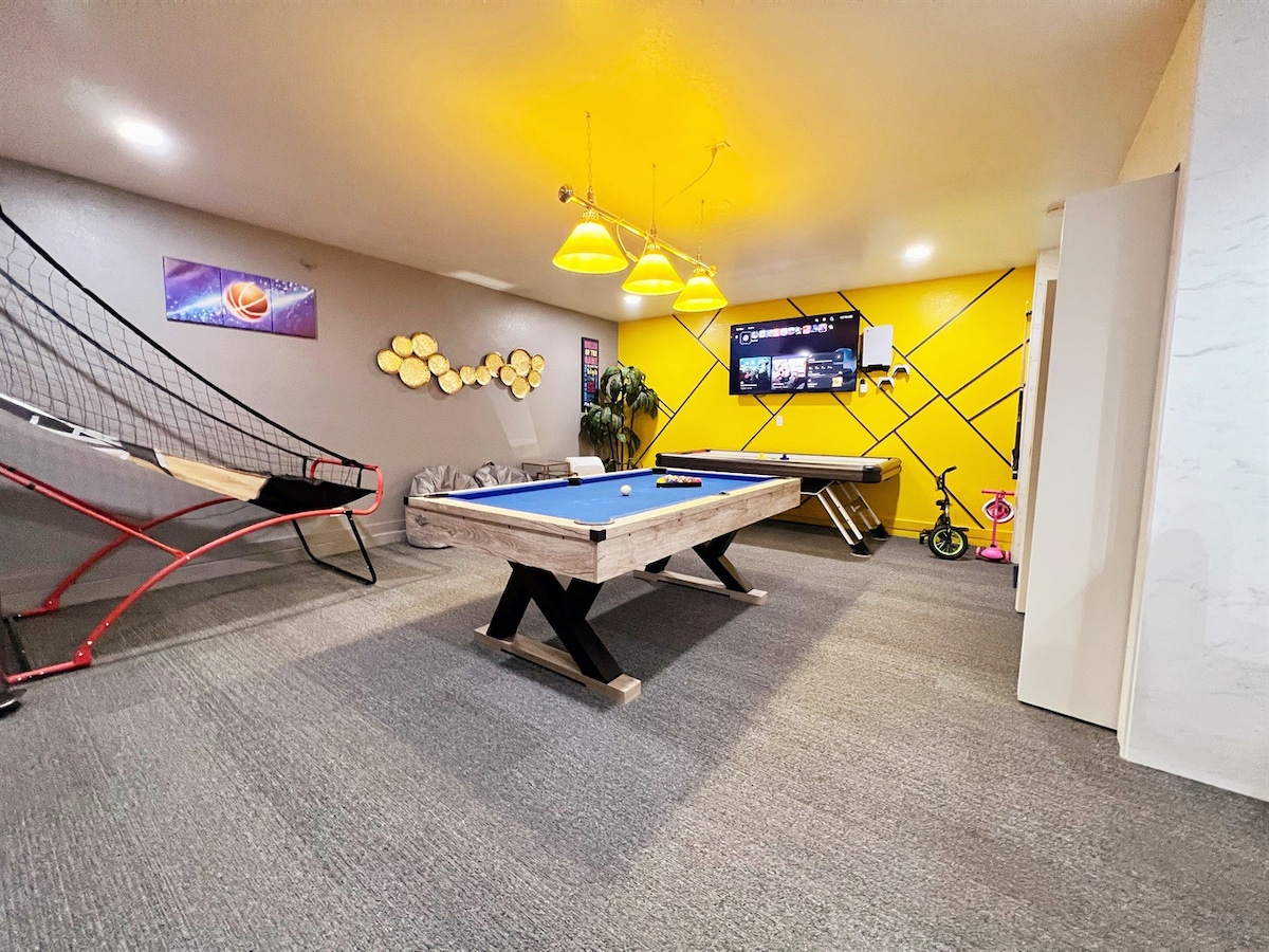 Modern-Clean-Comfortable 3BR/2BT Game Room, Family