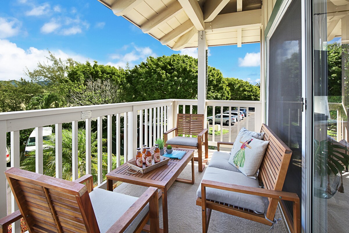 带空调、阳台和泳池的更新Poipu度假村公寓